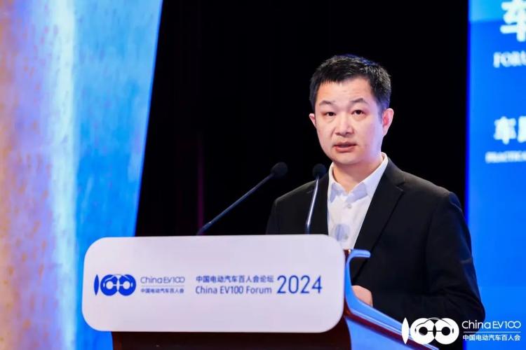 武漢經(jīng)濟(jì)技術(shù)開(kāi)發(fā)區(qū)黨工委副書(shū)記,管委會(huì)主任唐超表示,武漢經(jīng)開(kāi)區(qū)已